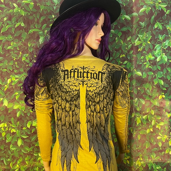 Affliction Women’s T-Shirt - Picture 3 of 13
